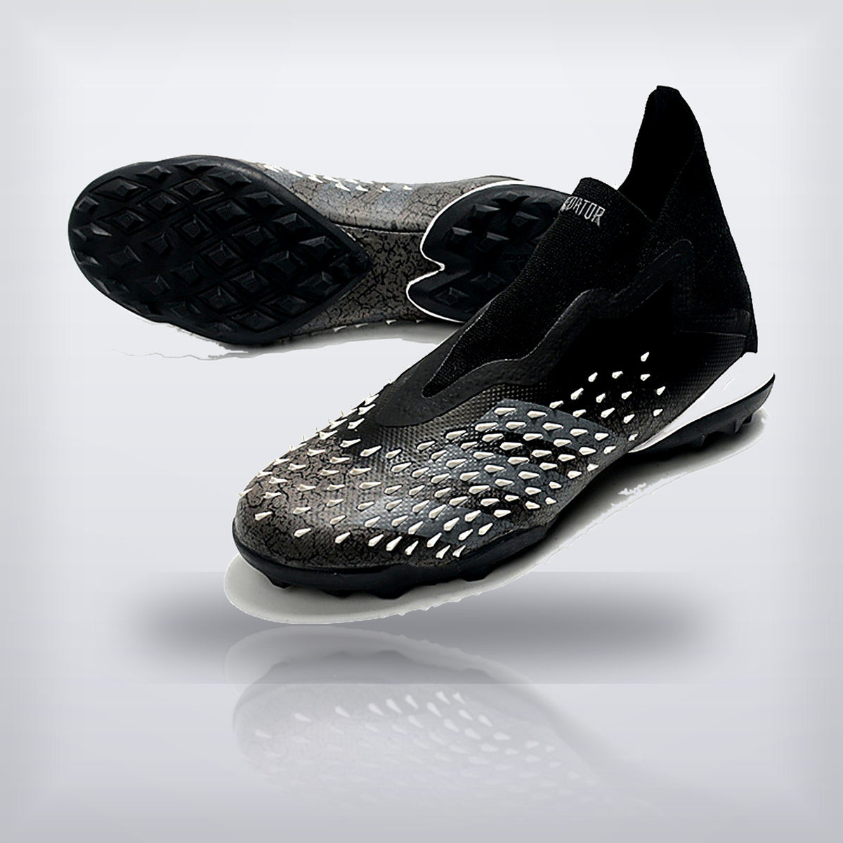 Tachos Predator Freak+ TF Negro Blanco — X Cleats MX