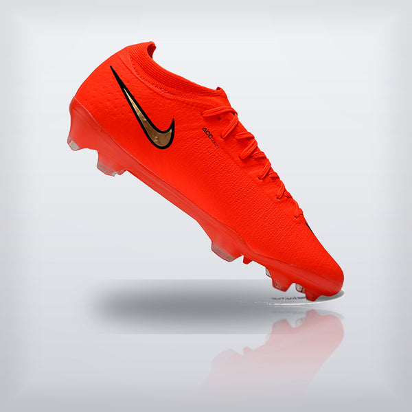 Mercurial 17 Coral 1