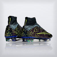 Talones del Superfly 4 Electro Flare con el calcetin tejido